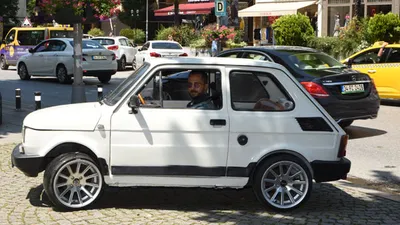 Ünlü şarkıcının otomobili şaşırttı