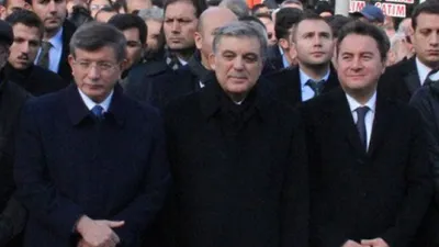 Abdullah Gül ile Ahmet Davutoğlu tek bir parti mi kuracak ?