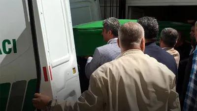 Kuş yüzünden yeğenini öldürdü
