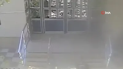 Sihirbaz gösterisi gibi hırsızlık! Sadece 1,5 dakika sürdü...