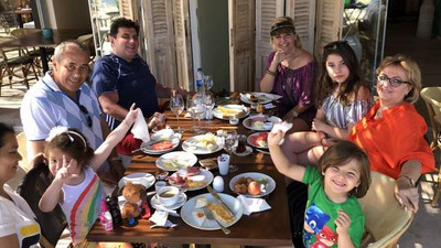 Sosyete ''parasıyla değil mi'' akımına katılan Başaran çiftini konuşuyor