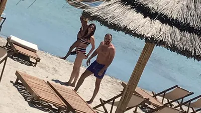 Plajda aşk başkadır! Reklam kokan aşk paylaşımı