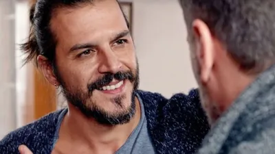 Mehmet Günsür oyununun rengini belli etti!