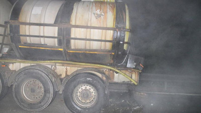 Düzce'de asit yüklü tanker kaza yaptı !