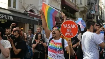 Taksim fena karıştı! Onur Yürüyüşü'ne polis müdahalesi
