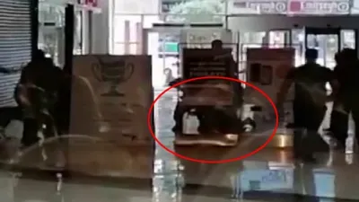 İstanbul'da AVM'de intihar krizi ! Dehşet anları kamerada