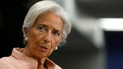 IMF Direktörü görevini askıya aldı