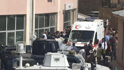 Hakkari'de sivil araca bombalı tuzak: Bir kişi öldü