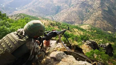 Bitlis'te 3 terörist öldürüldü