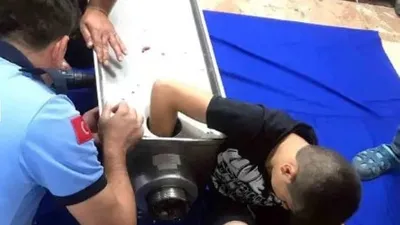 Elini kıyma makinesine kaptırdı