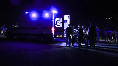 Kütahya'da otomobil yayalara çarptı: Ölü ve yaralılar var