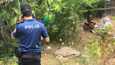 Ağacın dallarına boynu sıkışan yaşlı adam öldü 