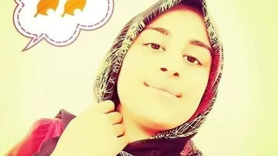 Feci ölüm ! 3 kardeş seyir halindeki araçtan düştü