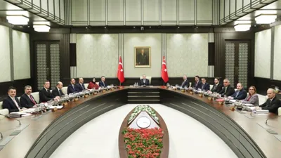 Dilipak: ''Bakanlıklarda da değişiklik olacak bürokraside de, ama yetmez!''
