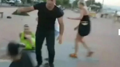 Antalya'da Rus turist ile Türk genci kavga etti