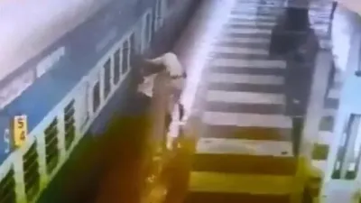 Tren istasyonunda dehşet kamerada