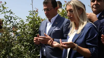 İmamoğlu Tahir Elçi'nin mezarını ziyaret etti