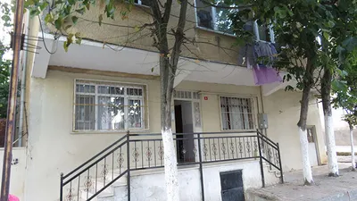 Bir kadın cinayeti daha ! Sırtından ve boynundan bıçaklandı...