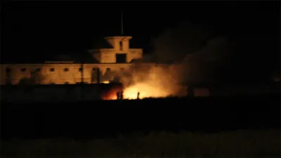 Reyhanlı'da mühimmat deposunda patlama ! Evler tahliye edildi