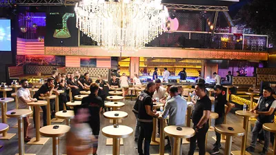 Bodrum'da barlar sokağına 300 polisle operasyon