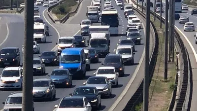 Tatilciler yollarda ! Bayram trafiği başladı...