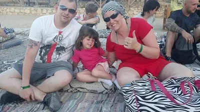 2 çocuklu anneyi çocuklarının önünde taciz ettiler