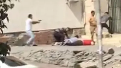 İstanbul'da silahlı çatışma: Yaralılar var