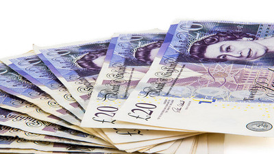 Sterlin dolar karşısında eriyor