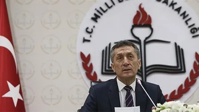 Bakan Selçuk'tan bağış ve kayıt parası açıklaması