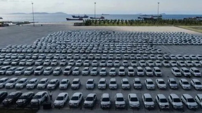 Yenikapı'daki tartışma yaratan araçlar kaldırıldı