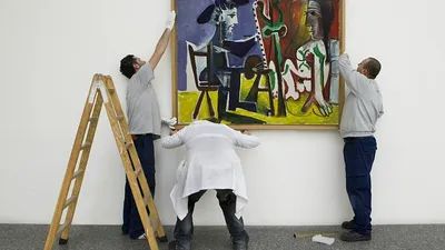 Picasso'nun 157 milyonluk eserini yırttı!