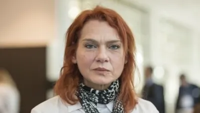 Özgür Gündem davasında yazar Aslı Erdoğan’ın hapsi istendi