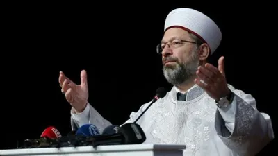 ''Diyanet İşleri Başkanı Erbaş'ın kardeşi üniversiteye atandı''
