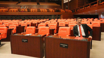 TBMM'de ilginç görüntü! Meclis'te tek başına...