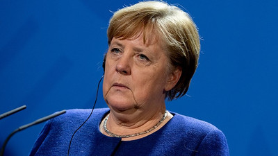 Merkel İstanbul'a geldi