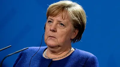 Merkel İstanbul'a geldi