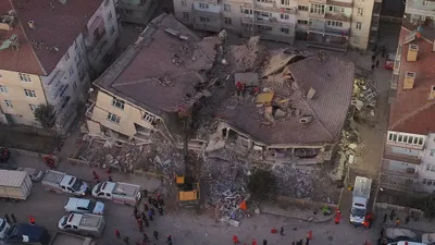 Mehmetçik dokuz nakliye uçağıyla yardıma koştu