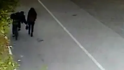 Liseli kıza hayatının şokun yaşattı! O anlar kamerada