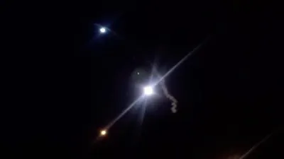 İran'ın ABD üslerini vurma anı kamerada
