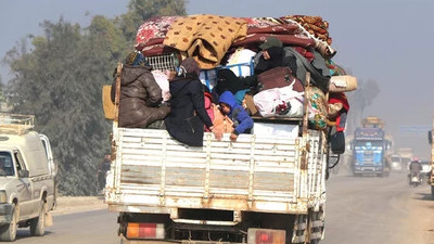 20 bin Suriyeli daha sınıra dayandı
