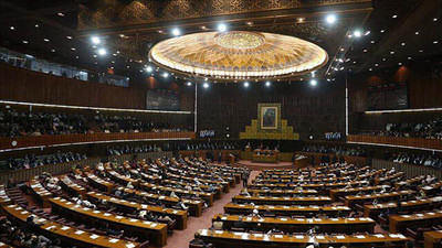 Pakistan'dan Fransa'ya kınama