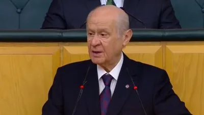 Bahçeli'nin zor anları! Canlı yayında sesi titredi, gözleri doldu