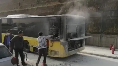 İstanbul'da İETT otobüsünde korkutan yangın