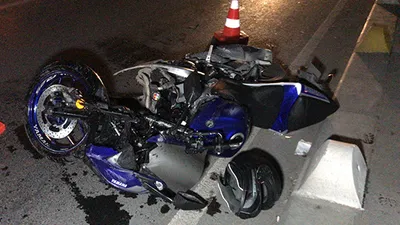Motosiklet yayaya çarptı: 2 yaralı