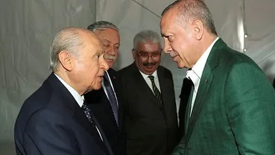 Berat Albayrak'ın istifasını Bahçeli mi istedi ?