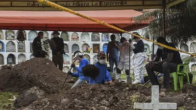 Toplu mezarda 17 ceset daha bulundu