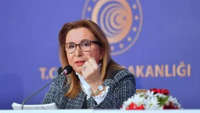 Bakan Pekcan, sınır kapılarındaki TIR giriş-çıkış rekorunu açıkladı