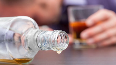 Sahte içki 2 can daha aldı