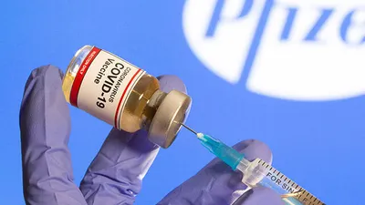 Bir ülke daha Pfizer ile BioNTech'in aşısını onayladı