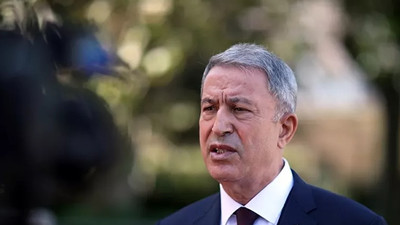 Milli Savunma Bakanı Akar'dan S-400 resti